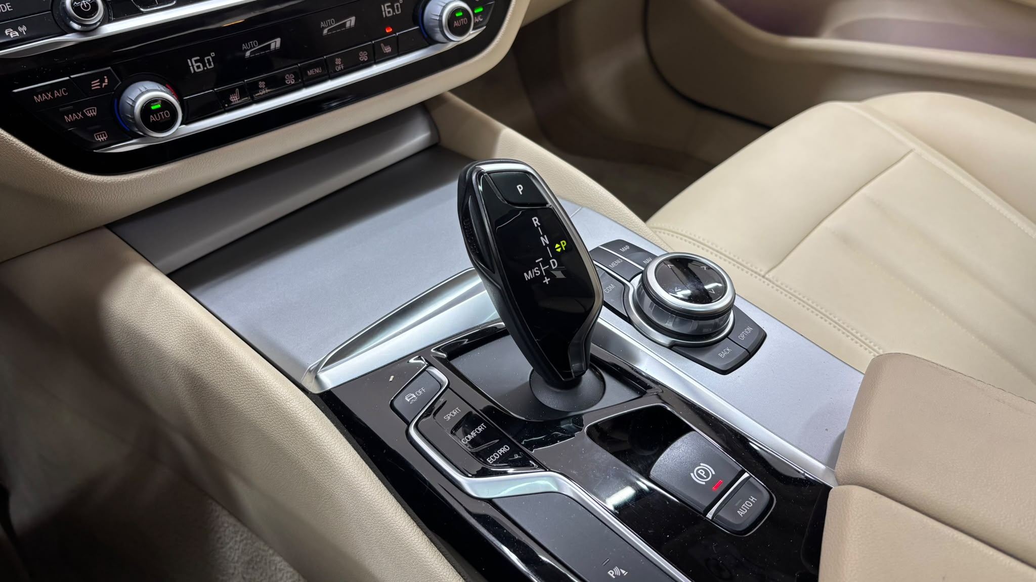 BMW 520i 21